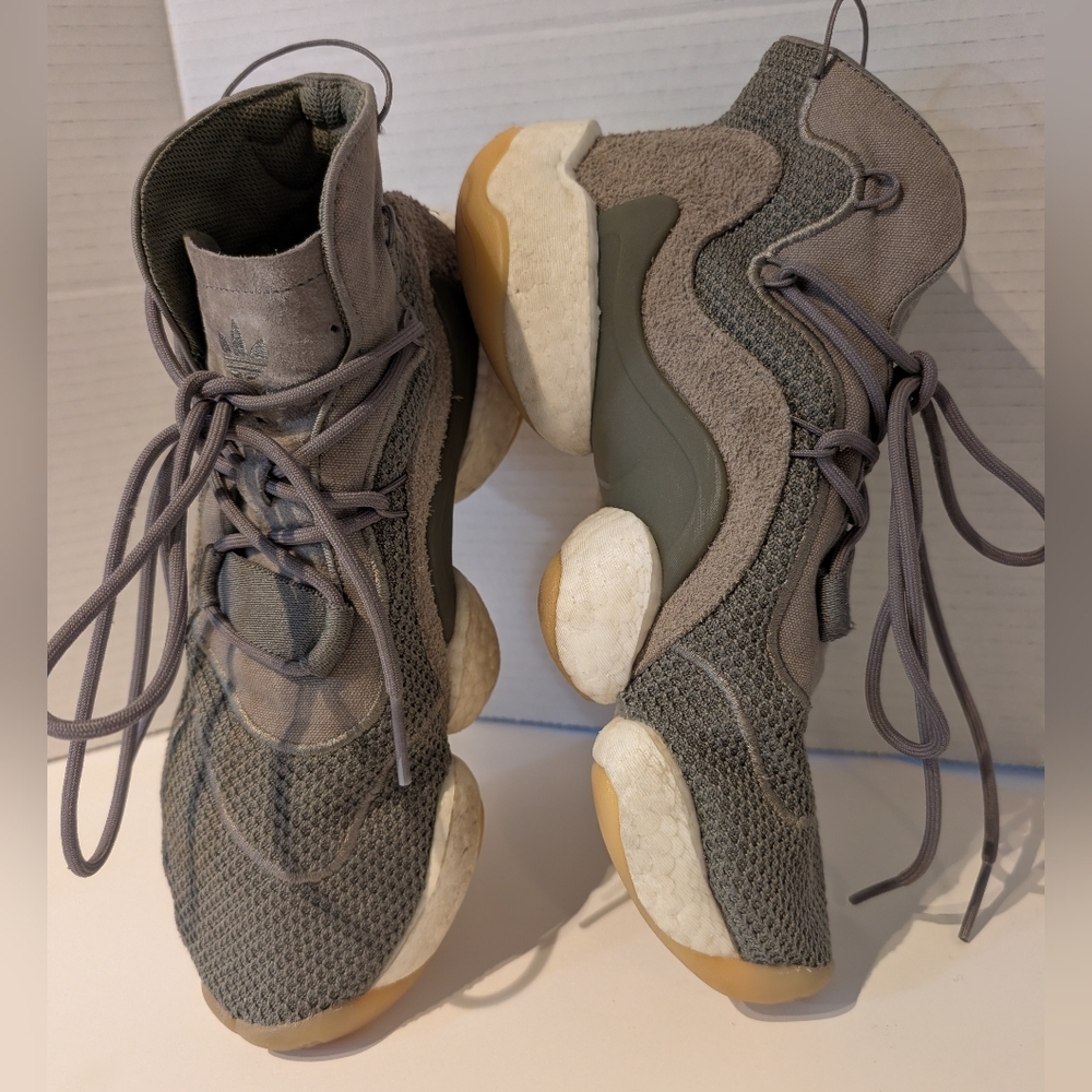 Adidas Crazy BYW RAW KHAKI HIGH TOPS Sz.7